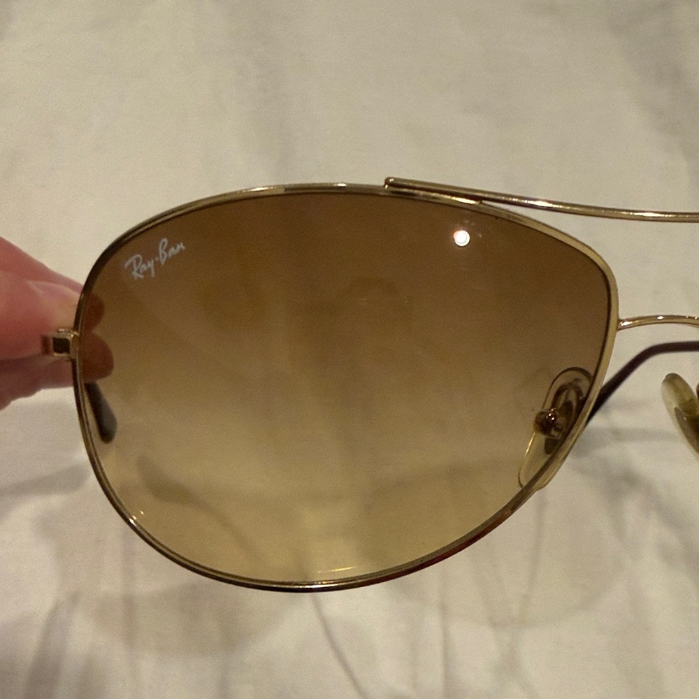 Ray-Ban Gold Frame Aviator Sunglasses with Brown Lenses - Picture 2 of 6
